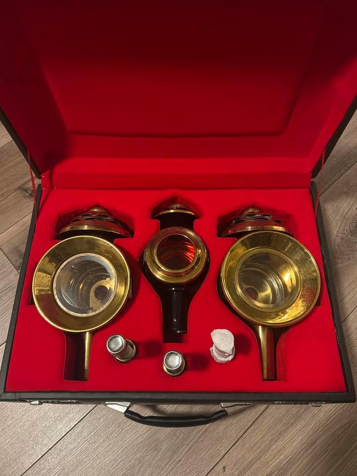 Antieke Trein Lantaarns in Koffer, Antiek en Kunst, Antiek | Lampen, Ophalen