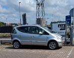 Mercedes-Benz A-Klasse 1.6 A160 Lang 2004 Grijs, Auto's, Voorwielaandrijving, 400 kg, Handgeschakeld, 1000 kg