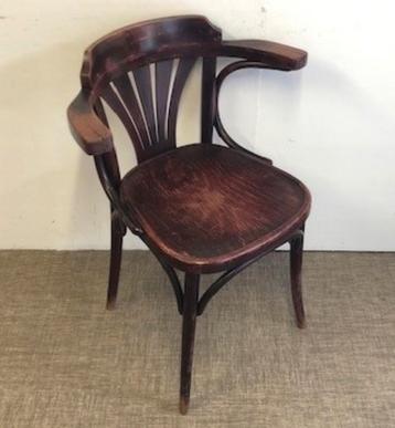 Houten cafe horeca thonet model stoelen groot aantal en keus beschikbaar voor biedingen
