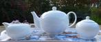 Wit Douwe Egberts Thee servies PUUR, Huis en Inrichting, Keuken | Servies, Nieuw, Ophalen of Verzenden, Overige stijlen, Kop(pen) en/of Schotel(s)