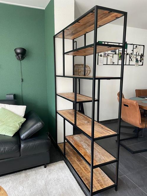 Industrieel mango boeken / vakken kast Dimehouse Sparrow, Huis en Inrichting, Kasten | Boekenkasten, Zo goed als nieuw, 100 tot 150 cm