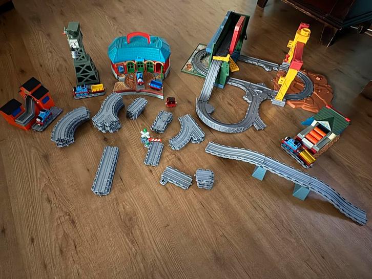 Complete Thomas de treinset, Kinderen en Baby's, Speelgoed | Thomas de Trein, Zo goed als nieuw, Ophalen of Verzenden