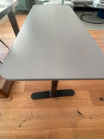 Bekant desk IKEA 140x60cm - afbeelding 1