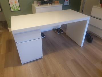 Gratis: bureau MALM Ikea wit - afbeelding 1
