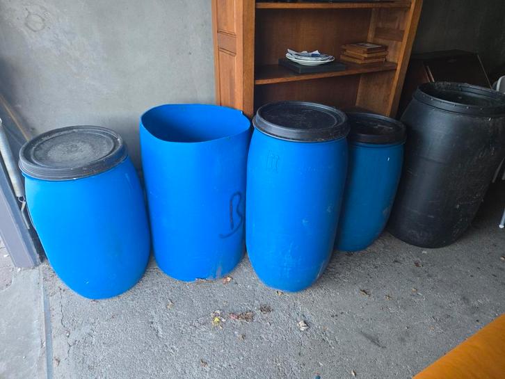 Regentonnen - Diverse Maten, Tuin en Terras, Regentonnen, Gebruikt, Kunststof, 150 liter of meer, Met kraantje, Ophalen