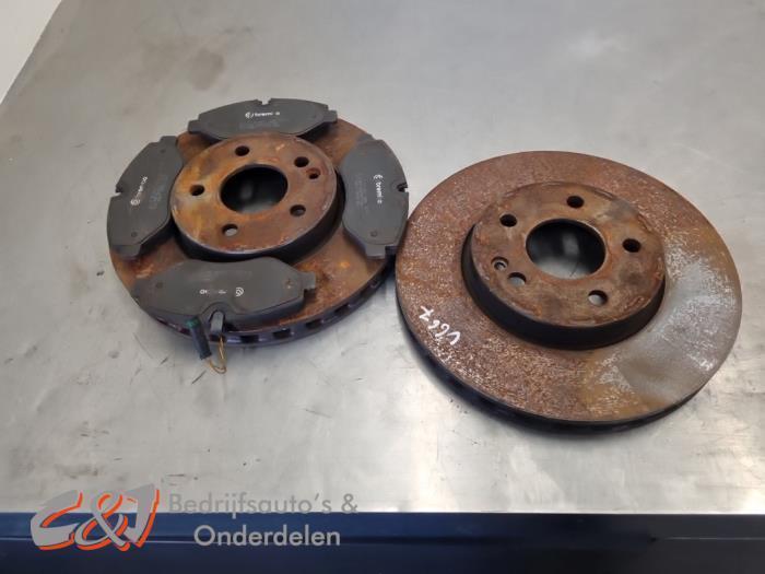 Remschijf + blok voor van een Mercedes Vito, Auto-onderdelen, Remmen en Aandrijving, Mercedes-Benz, Gebruikt, 3 maanden garantie