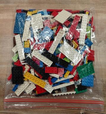 460 gram Lego plaatjes alle kleuren en maten beschikbaar voor biedingen