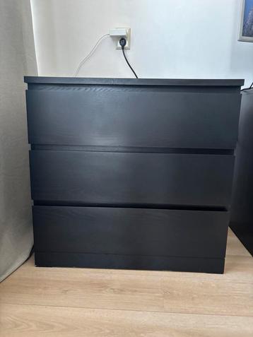zwarte malm ladekast