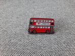 1 mooie rode I love London dubbeldek bus pin te koop, Ophalen of Verzenden, Nieuw, Overige onderwerpen, Speldje of Pin