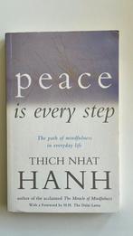 Thich Nhat Hanh - Peace Is Every Step, Boeken, Ophalen of Verzenden, Zo goed als nieuw, Thich Nhat Hanh