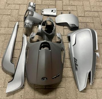 Veel onderdelen Kymco New Like Brom