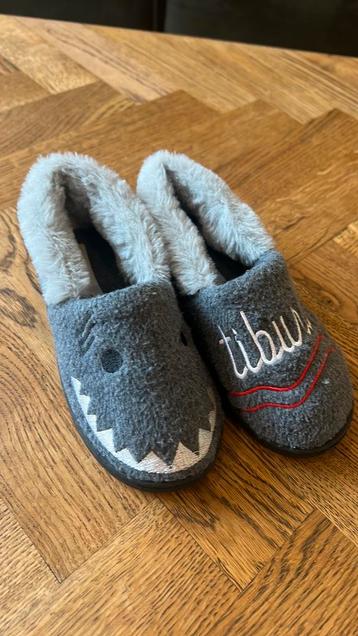 Sloffen maat 30 beschikbaar voor biedingen