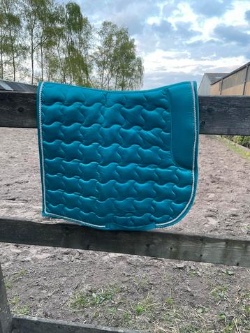 Dressuur dekje full  beschikbaar voor biedingen