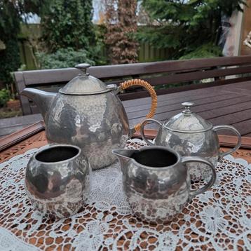 Vintage Tinnen Theeservies - 4 Delig beschikbaar voor biedingen