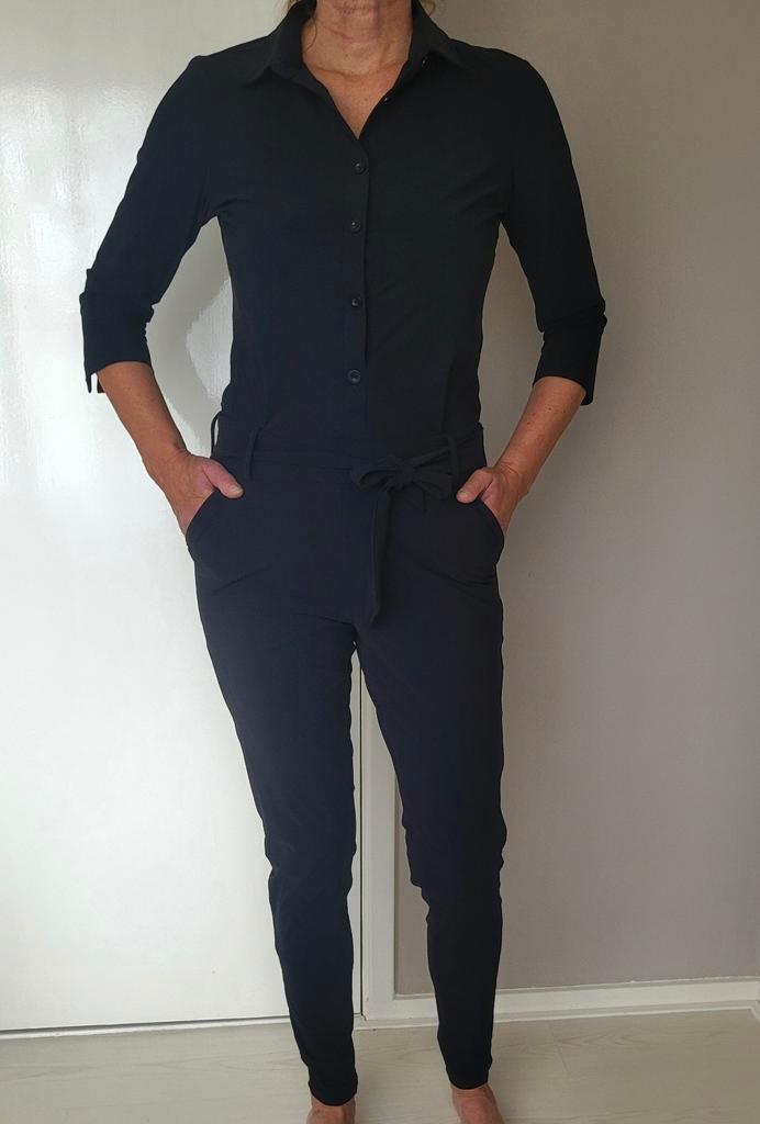 Studio Anneloes Angelique jumpsuit
XS Travelstof
Zwart, Kleding | Dames, Jumpsuits, Zo goed als nieuw, Maat 34 (XS) of kleiner