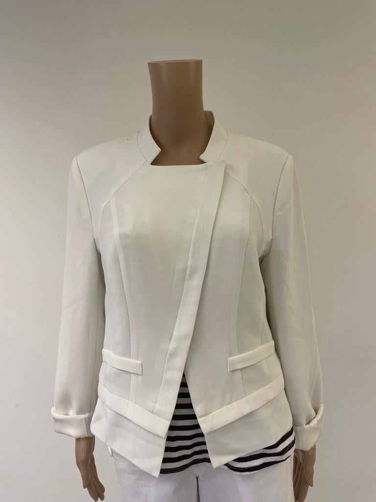 Articles roomwit jasje maat 42, Kleding | Dames, Jasjes, Kostuums en Pakken, Zo goed als nieuw, Jasje, Maat 42/44 (L), Wit, Ophalen of Verzenden
