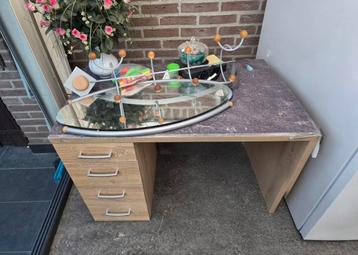 Kapstok metaal met bijpassende spiegel  beschikbaar voor biedingen