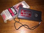 Retro vintage personal alarm + zaklamp, werkt goed incl doos, Ophalen of Verzenden, Persoonlijke verzorging
