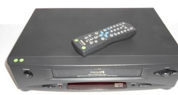 Philips Videorecorder,als nieuw met org AB en kabels VR-175