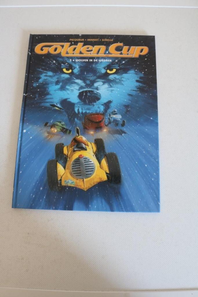 Golden Cup Nr 3 : Wolven in de wedren - hc - 1e druk 2009, Boeken, Stripboeken, Nieuw, Eén stripboek, Verzenden