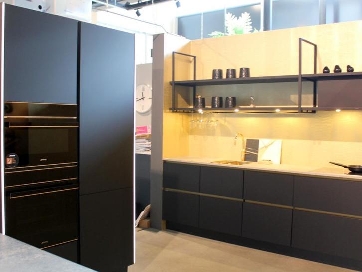 dM6 Luxe designkeuken met industriële uitstraling, Huis en Inrichting, Keuken | Complete keukens, Nieuw, Dubbelwandige keuken