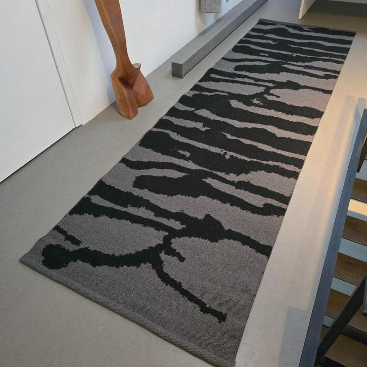 IKEA SVÄRTAN vloerkleed, Huis en Inrichting, Stoffering | Tapijten en Kleden, Nieuw, Minder dan 50 cm, 200 cm of meer, Rechthoekig