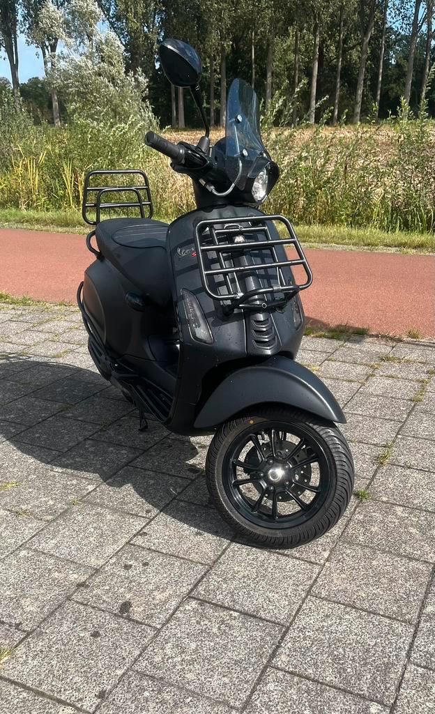 Vespa sprint notte brom te koop!, Fietsen en Brommers, Brommers | Vespa, Zo goed als nieuw, Overige modellen, Maximaal 45 km/u