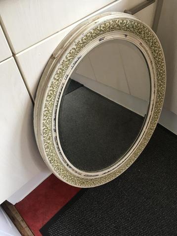 antieke ovale houten spiegel