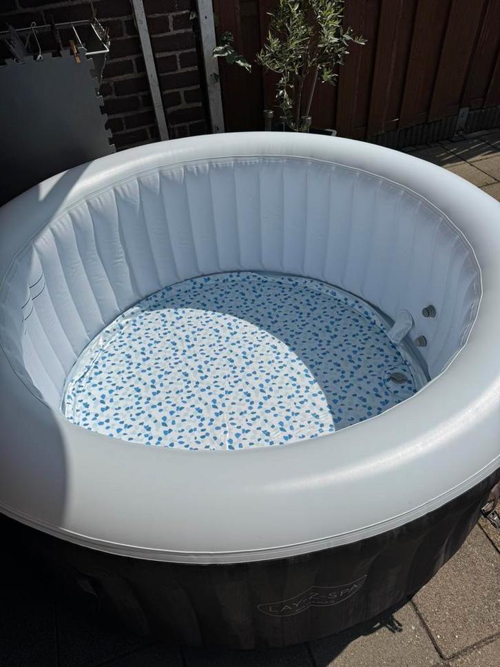 Jacuzzi Lay-Z-Spa, Tuin en Terras, Bubbelbaden en Hottubs, Zo goed als nieuw, Opblaasbaar, Ophalen