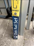 aluminium geborsteld ophangsysteem, Ophalen, Metaal of Aluminium, 125 cm of meer, Zo goed als nieuw