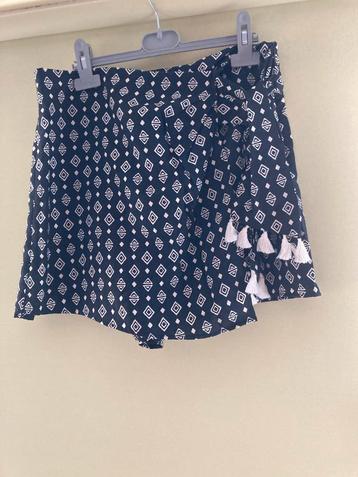 NIEUW ZARA skort, maat M beschikbaar voor biedingen