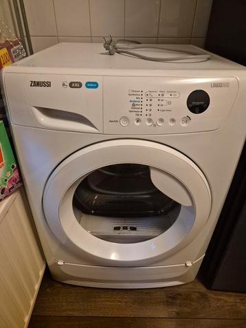 Zanussi xxl 8kg lindo 300 wasdroger condensdroger beschikbaar voor biedingen