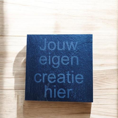 Leistenen onderzetters vierkant met eigen tekst of logo, Huis en Inrichting, Woonaccessoires | Onderzetters, Nieuw, Glas of Kopje