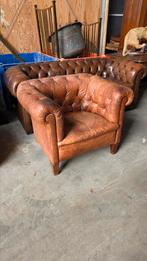 Antieke leren chesterfield stoel, Antiek en Kunst, Antiek | Meubels | Stoelen en Banken, Ophalen