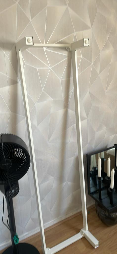 Kalax Kast 146 onderstel, Huis en Inrichting, Ophalen, Zo goed als nieuw