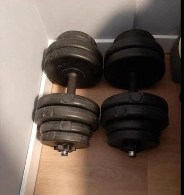 Dumbbell set, inclusief 30kg gewicht aan schijven beschikbaar voor biedingen