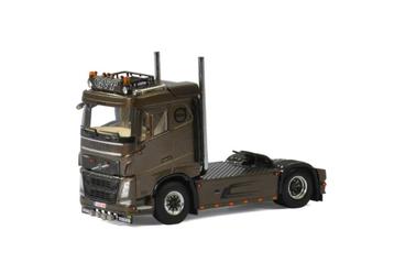 GVT Volvo FH04 Sleeper Cab 4x2 Solo-Trekker (WSI 01-2241) beschikbaar voor biedingen