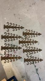 Ijzeren ornamenten, 8 stuks, bij 1 ontbreekt een pootje, Antiek en Kunst, Ophalen of Verzenden