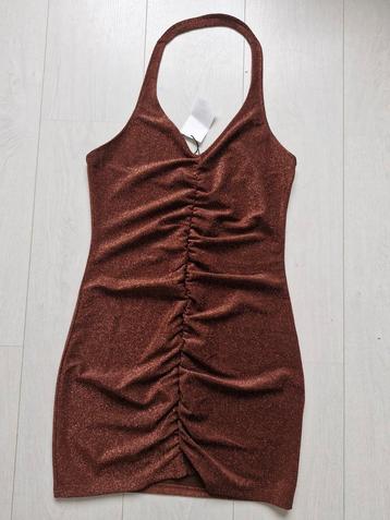Nieuw jurkje maat M. Leuk voor kerst! beschikbaar voor biedingen
