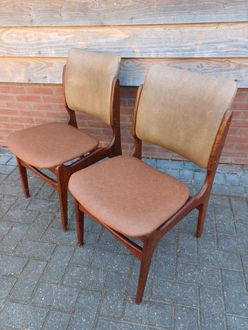 2 x vintage design stoelen ( opknappers ) beschikbaar voor biedingen