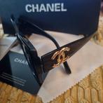 Chanel zonnebril chique nieuw., Overige merken, Zonnebril, Zwart, Nieuw