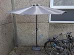 Halve (balkon)parasol met opwindsysteem, Ophalen, Gebruikt