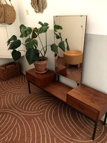 Jaren 50/60 dressoir in de stijl van Pastoe, met spiegel