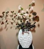 Nieuw! Zijden boeket incl. Vaas | incl. Real Touch Bramentak, Ophalen of Verzenden, Nieuw, Binnen