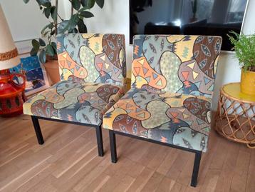 Twee vintage Clemens Briels designbankjes te koop beschikbaar voor biedingen