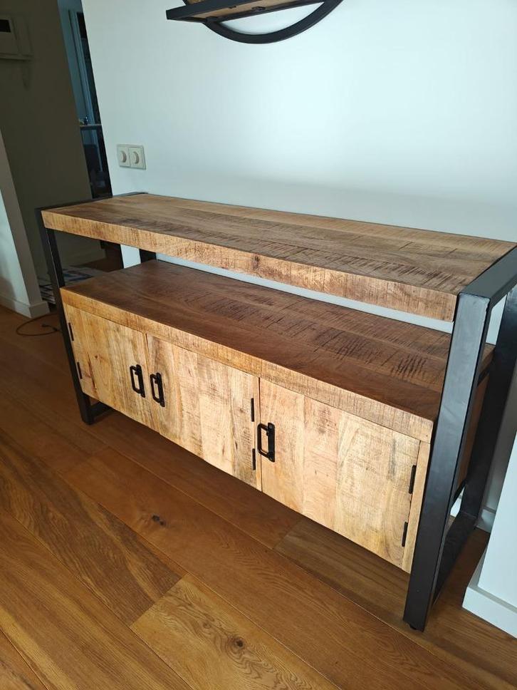 Side Board, Huis en Inrichting, Kasten | Dressoirs, Zo goed als nieuw, 100 tot 150 cm, 25 tot 50 cm, Ophalen