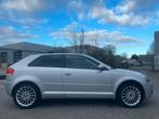 Audi A3 1.6 75KW 3D 2006 Grijs, Auto's, Voorwielaandrijving, 4 cilinders, 1200 kg, Particulier