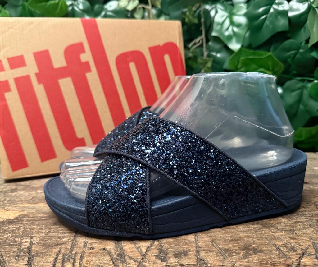 Bijna Nieuwe slippers van Fitflop maat 37, Kleding | Dames, Schoenen, Blauw, Ophalen of Verzenden, Zo goed als nieuw, Fitflop