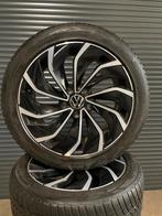 Originele winterbanden set VW Golf 225/45/R17, Auto-onderdelen, Banden en Velgen, Banden en Velgen, 17 inch, Personenwagen, 225 mm