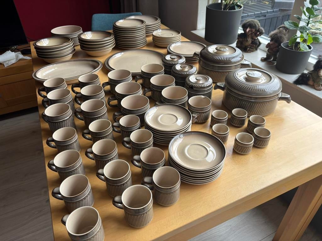 Denby sonnet vintage servies. Diverse onderdelen, Antiek en Kunst, Antiek | Servies compleet, Ophalen